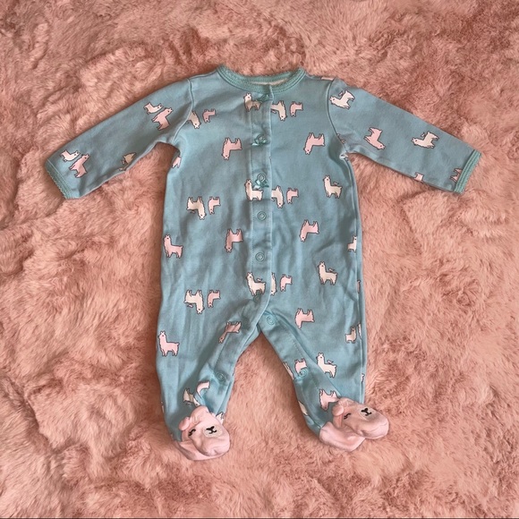 Carter’s baby girl or boy 0-3 months clothing - Picture 3 of 4